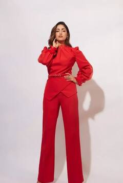 In Pics: লাল পোশাকে নজরকাড়া 'জ্যোতি' ইয়ামি গৌতমের