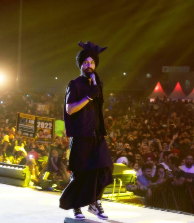 ਵਿਦੇਸ਼ ਤੋਂ  ਬਾਅਦ ਹੁਣ ਆਪਣੇ ਦੇਸ਼ 'ਚ ਦਿਲਜੀਤ Live Concert ਕਰ ਰਹੇ ਹਨ।