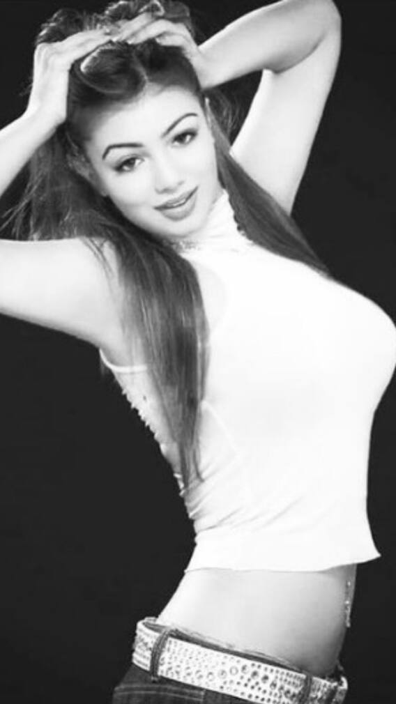 আয়েশা টাকিয়ার অজানা তথ্য