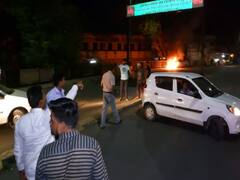 Indore: एक तरफ जल रही थी कार, दूसरी तरफ मंत्री ने काफिला रुकवाकर संभाला ट्रैफिक   