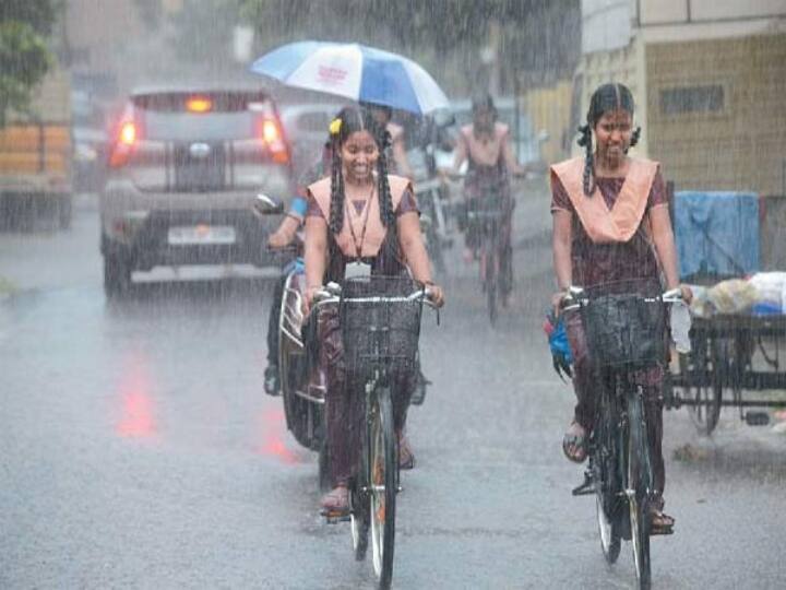 tamilnadu heavy rain nagappattinam school 1 to 9th std leave School Leave : கனமழை அபாயம்...! நாகப்பட்டினத்தில் 1-9 ஆம் வகுப்புகளுக்கு பள்ளிகள் விடுமுறை...!