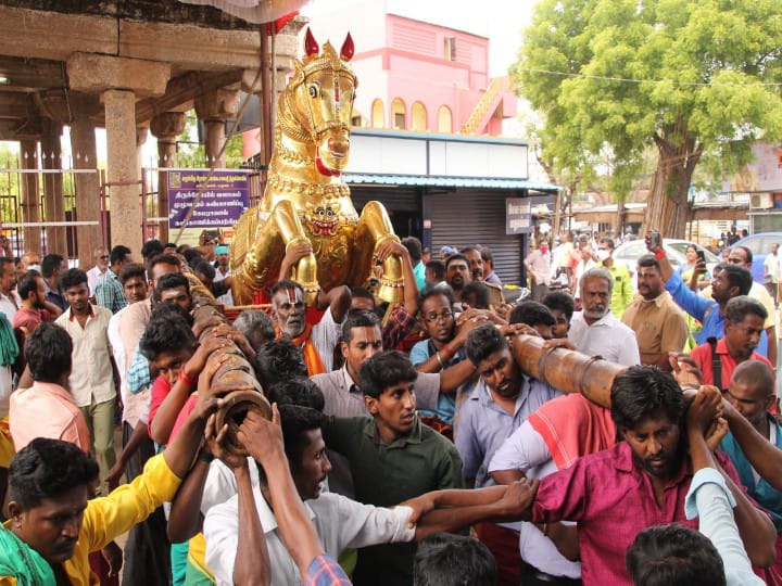 Madurai chithirai festivel: மதுரை வீதிகளில் உலாவந்த பிச்சாண்டவர் - நகருக்குள் வந்த அழகர்  தங்க குதிரை..!