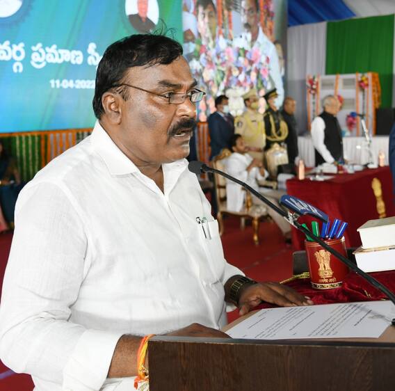 Vemuru MLA Meruga Nagarjuna Takes Oath as Minister: తొలిసారిగా మంత్రిగా ప్రమాణం చేసిన నాగార్జున