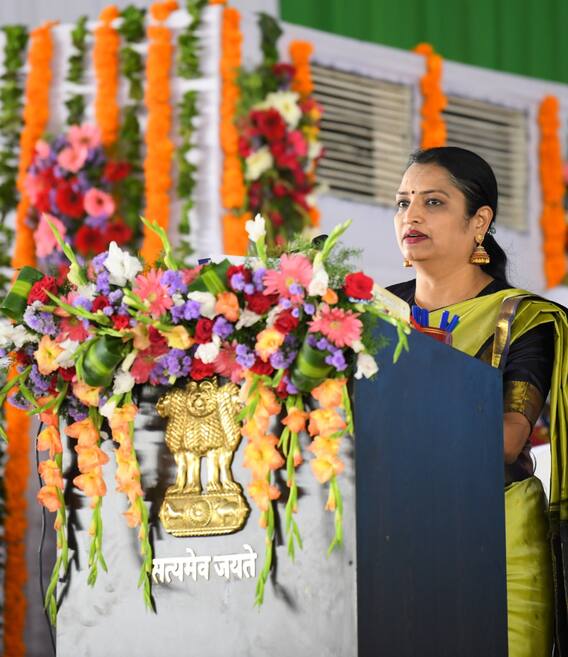 KV Ushasri Charan Takes Oath As Minister for the First Time: తొలిసారి మంత్రిగా ఉషశ్రీ చరణ్