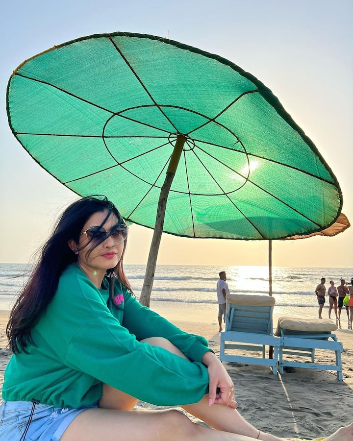 एका मुलाखतीत शुभांगीने सांगितले होते की, तिला फक्त 'भाभी जी घर पर हैं'च नाही तर इतर अनेक टीव्ही सीरियल्सच्या ऑफर्सही होत्या.(PHOTO:shubhangiaofficial/IG)