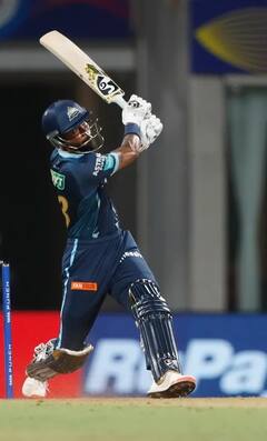 IPL Record: পন্থের রেকর্ড ভেঙে দিলেন, ছক্কা মারায় নতুন কীর্তি হার্দিকের