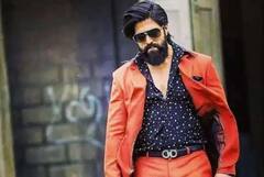 ਪਤਨੀ ਰਾਧਿਕਾ ਪੰਡਿਤ ਤੇ ਦੋ ਬੱਚਿਆਂ ਨਾਲ ਇਸ ਆਲੀਸ਼ਾਨ ਘਰ 'ਚ ਰਹਿੰਦੇ ਹਨ KGF ਸਟਾਰ ਯਸ਼, ਦੇਖੋ ਤਸਵੀਰਾਂ