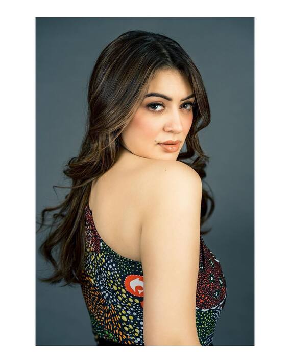 Hansika Motwani: Hansika's glamorous look in bodycon dress is wooing fans