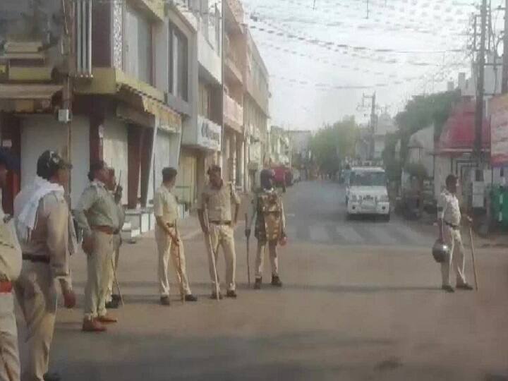 Madhya Pradesh stone pelting and arson on Ram Navami procession, curfew imposed in Khargone ann  MP News: 2 पक्षों में विवाद के बाद पथराव और आगजनी, मध्य प्रदेश के खरगोन में लगा कर्फ्यू