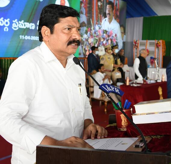 Jogi Ramesh Swears in As a Minister: ఏపీ కొత్త మంత్రిగా జోగి రమేష్ ప్రమాణస్వీకారం|ABP Desam