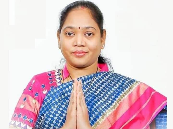 Upset Over Losing Cabinet Berth, Ex-Andhra Pradesh Home Minister Sucharitha Quits As MLA Upset Over Losing Cabinet Berth, Ex-Andhra Pradesh Home Minister Sucharitha Quits As MLA