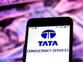 TCS News: আজ ধস নামতে পারে টিসিএস-এর শেয়ারে ! হঠাৎ ঘটেছে এই ঘটনা