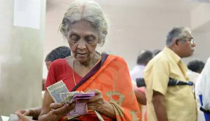 icici-bank-extends-the-deadline-of-senior-citizen-special-fd-scheme-to-8-october-2022-know-the-details-of-the-scheme Senior Citizen Special FD: প্রবীণ নাগরিকদের জন্য এফডি-তে বিশেষ সুদ, এই ব্যাঙ্ক বাড়াল মেয়াদ