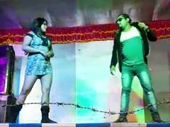 Watch: कटिहार में देर रात तक भोजपुरी गानों पर होता रहा अश्लील डांस, प्रशासन बेखबर और मेले में आनंद लेते रहे लोग