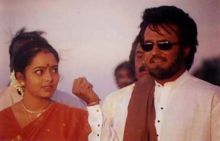 கைதட்டும் உளிபட்டு நீ விடும் நெற்றித்துளி பட்டு
