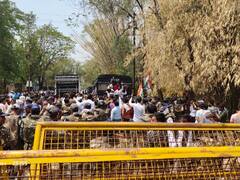 Ujjain News: उज्जैन में बेरोजगारी के खिलाफ युवा कांग्रेस का जोरदार प्रदर्शन, 71 कार्यकर्ता गिरफ्तार, बाद में रिहा