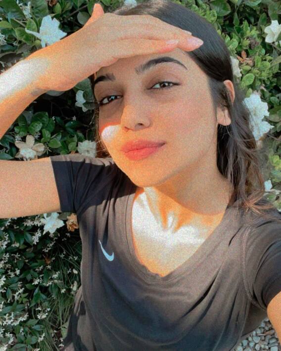 Photo: Bhumi Pednekar is looking heavier than sister 'Samiksha', see photo