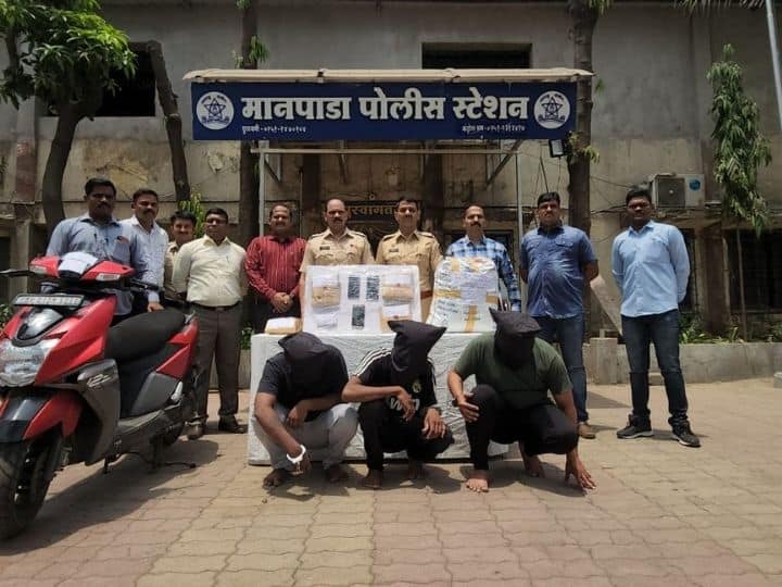 Mumbai Kalyan Police Sangpada police arrest three for smuggling cannabis   गांजा तस्करी करणाऱ्या टोळीचा पर्दाफाश, मानपाडा पोलिसांची कारवाई 