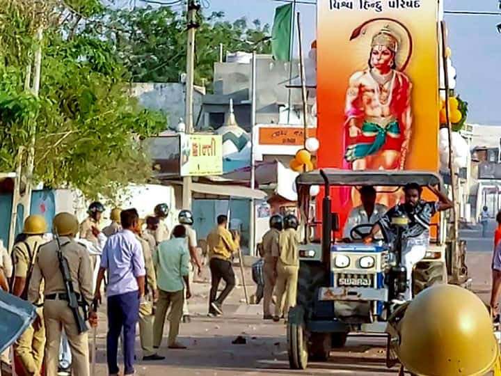 Clashes, Communal Tensions Amid Ram Navami Processions In 4 States, 65-Year-Old Dies In Gujarat Clashes, Communal Tensions Amid Ram Navami Processions In 4 States. 1 Death In Gujarat & Jharkhand Each