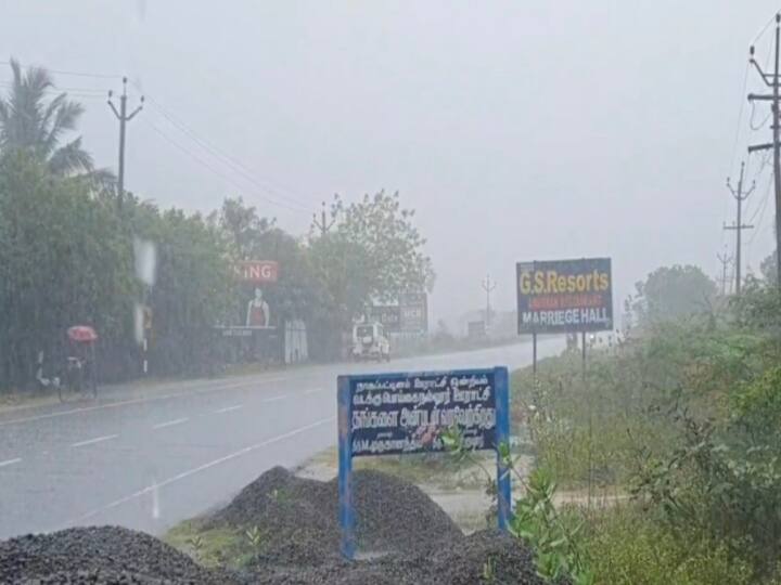 Nagapattinam district collector announces holiday for 1 to 9 school students due to heavy rain நாகை மாவட்டத்தில் கொட்டித்தீர்த்த கனமழை - 1 முதல் 9ஆம் வகுப்பு வரை விடுமுறை அளித்த ஆட்சியர்