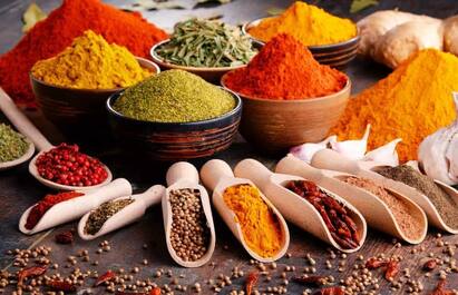 Another price hike for the middle class: Chilli, garam masala prices go up by 30 per cent મધ્યમવર્ગને વધુ એક મોંઘવારીનો મારઃ મરચા, ગરમ મસાલાના ભાવમાં 30 ટકા સુધીનો વધારો
