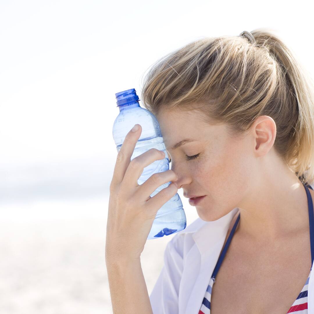 INCLUDE THESE FOODS IN THE DIET TO AVOID HEAT STROKE OR LOO IN SUMMER WILL HELP IN STAYING HYDRATED Heatstroke :લૂથી બચવા માટે ડાયટમાં સામેલ કરો આ ફૂડ, હાઇડ્રેટેડ રહેવામાં મળશે મદદ