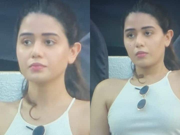 आयपीएल स्पर्धेत खेळाडूंच्या दमदार खेळीमुळे खेळाडू प्रसिद्ध होतातच पण सोबतच सामना पाहायला आलेले प्रेक्षकही कधी-कधी फेमस होत असतात. (photo tweeted by @cricket_country)