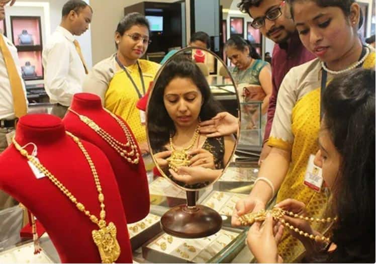rajasthan gold silver price on Akshaya Tritiya jeweller association said this ANN Gold-Silver Price: राजस्थान में अक्षय तृतीया पर सोना-चांदी खरीदारों लिए खुशखबरी, 15 दिनों में इतने कम हुए दाम