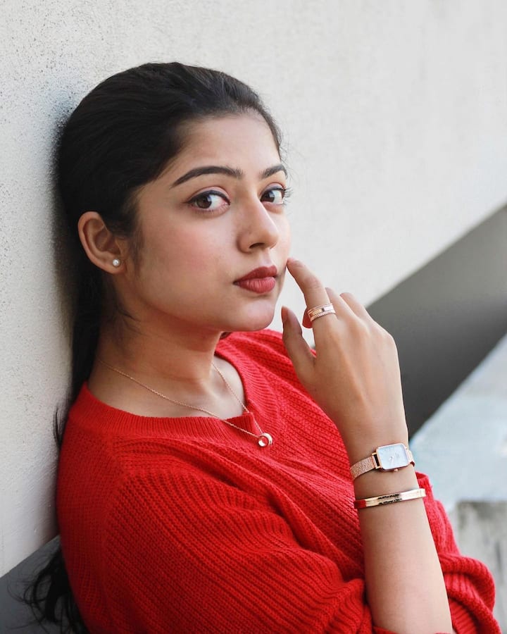 அடக்கி புடிக்க முடியாத வங்கக்கடல் குதிர ஆக்டோபஸ் மீனப் போல வந்துட்டா டா எதிரே...