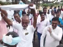 Raghuveera Reddy Dance : శ్రీరామనవమి గ్రామోత్సవంలో నాటు స్టెప్పులేసిన మాజీ మంత్రి రఘువీరారెడ్డి