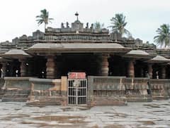 Maharashtra Religious Place: ये हैं महाराष्ट्र के वो प्रसिद्ध धार्मिक स्थल, जहां हर साल लाखों की संख्या में पहुंचते हैं श्रद्धालु