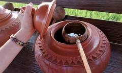 માટીના ઘડાનું પાણી પીવાના ફાયદા જાણો છો? લૂથી બચવાની સાથે આ સમસ્યાથી મળે છે છૂટકારો