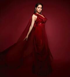 Nushrat Bharucha: नुसरतच्या अदा; चाहते झाले फिदा!