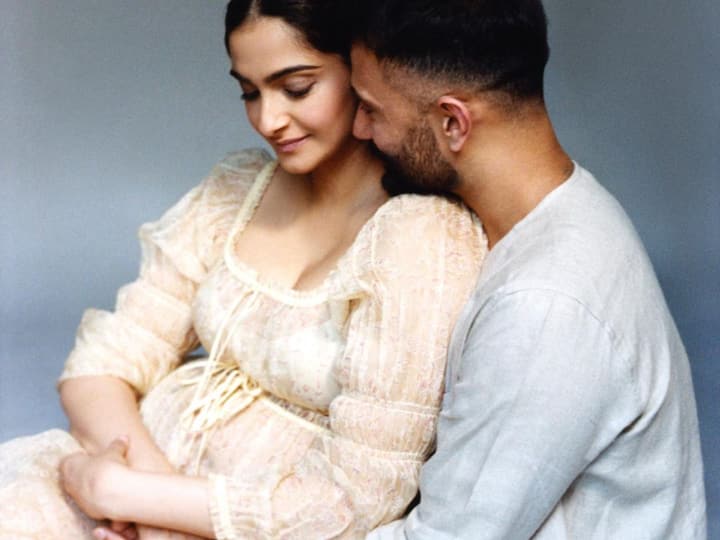 Mom-To-Be Sonam Kapoor Posts Mushy Pictures With Husband Anand Ahuja Mom-To-Be Sonam Kapoor Posts Mushy Pictures With Husband Anand Ahuja