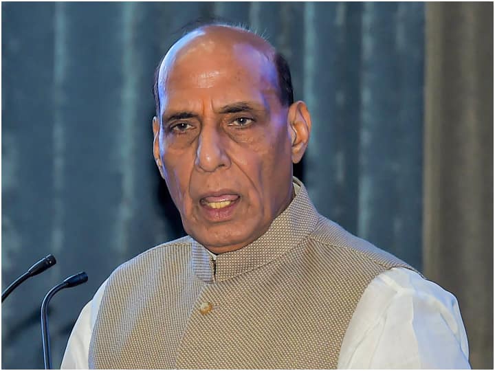 Defence Minister Rajnath Singh at felicitation ceremony of 1971 War Veterans AFSPA to be removed from Jammu Kashmir soon Rajnath Singh: रक्षामंत्री राजनाथ सिंह ने जम्मू-कश्मीर में AFSPA को लेकर दिया बड़ा बयान, जानें क्या कहा