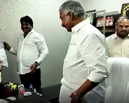 APcabinet : Peddireddy Ramachandra Reddy takes charge as Minister | ABP Desam