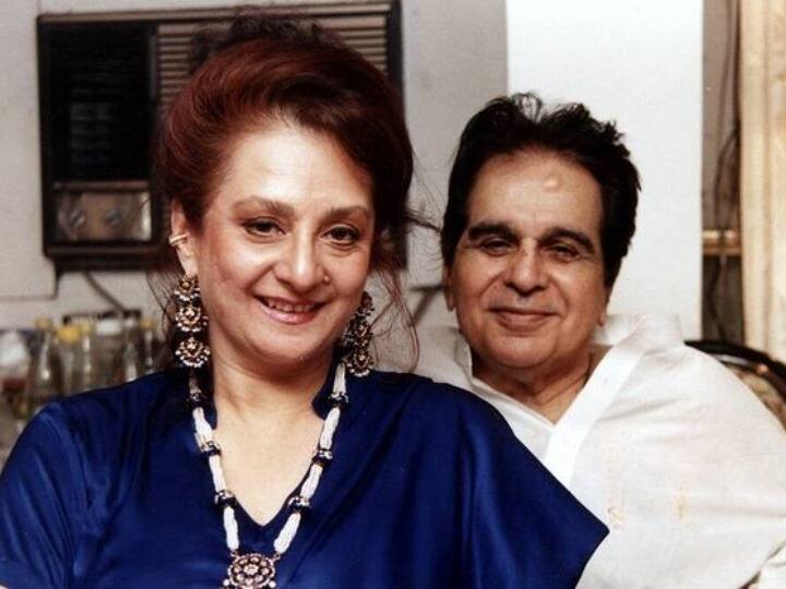 दिलीप कुमार के निधन के बाद सायरा बानो के फैंस को हुई उनकी चिंता, शुभचिंतक ने लिखा लेटर Saira Banu receives a letter from a well-wisher after dilip kumar death दिलीप कुमार के निधन के बाद सायरा बानो के फैंस को हुई उनकी चिंता, शुभचिंतक ने लिखा लेटर