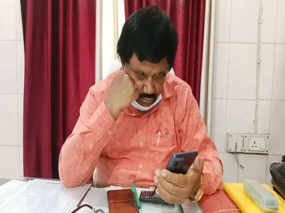 Muzaffarpur CS Suspend: मुजफ्फरपुर में AES की दस्तक के बीच बड़ी कार्रवाई, सिविल सर्जन को किया गया निलंबित Muzaffarpur CS Suspend: मुजफ्फरपुर में AES की दस्तक के बीच बड़ी कार्रवाई, सिविल सर्जन को किया गया निलंबित