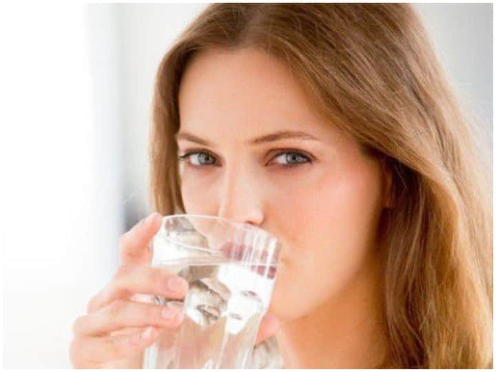 Water may help in Reducing Increasing Weight, Health Care Tips बढ़ते वजन को को कम करने में पानी करेगा मदद, अपनाएं ये तरीके