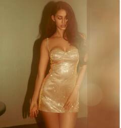 ਦਿਸ਼ਾ ਪਟਾਨੀ ਨੇ ਲਗਾਇਆ ਅਰਧ ਸੈਂਕੜਾ, 5 ਕਰੋੜ ਫਾਲੋਅਰਜ਼ ਦੀ ਖੁਸ਼ੀ 'ਚ ਅਦਾਕਾਰਾ ਨੇ ਸ਼ੇਅਰ ਕੀਤੀਆਂ ਤਾਬੜਤੋੜ ਤਸਵੀਰਾਂ