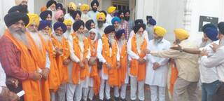ਖਾਲਸਾ ਸਾਜਨਾ ਦਿਵਸ ਮਨਾਉਣ ਲਈ 705 ਸਿੱਖ ਸ਼ਰਧਾਲੂਆਂ ਦਾ ਜੱਥਾ ਪਾਕਿਸਤਾਨ ਰਵਾਨਾ