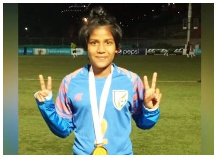 International football player jyoti kumari body found in hostel demand for CBI investigation इंटरनेशनल फुटबॉल खिलाड़ी का हॉस्टल में मिला शव, CBI जांच कराने की मांग