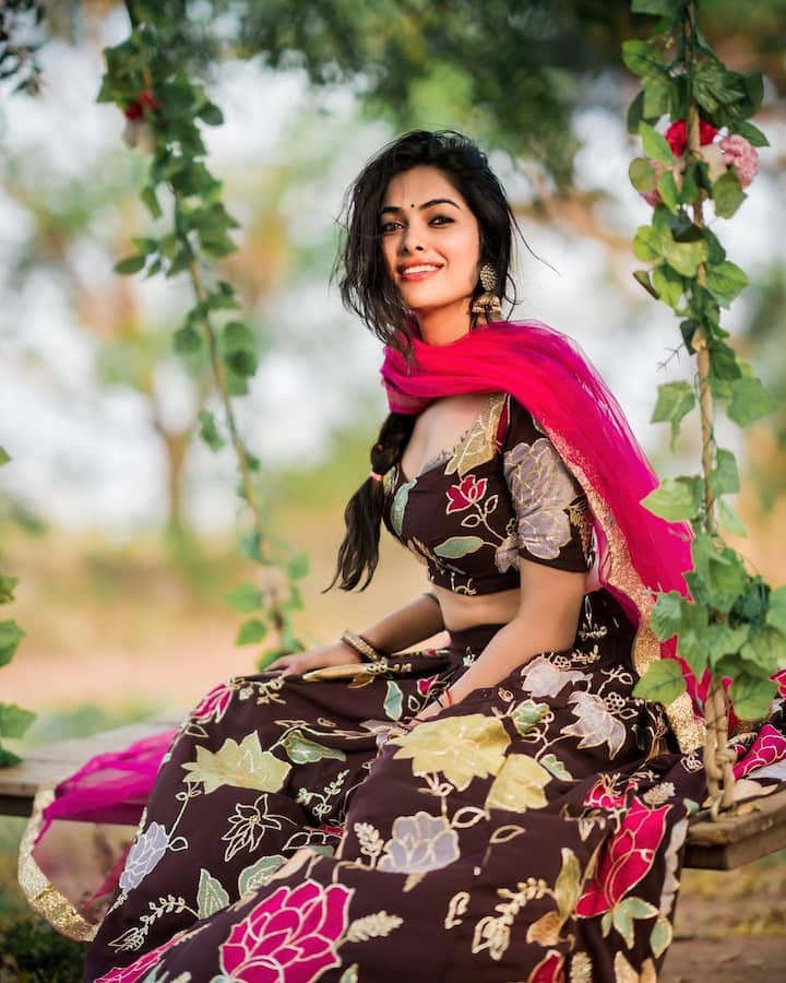 దివి వడ్య్తా అందమైన ఫోటోలు -Image credit: Divi Vadthya/Instagram