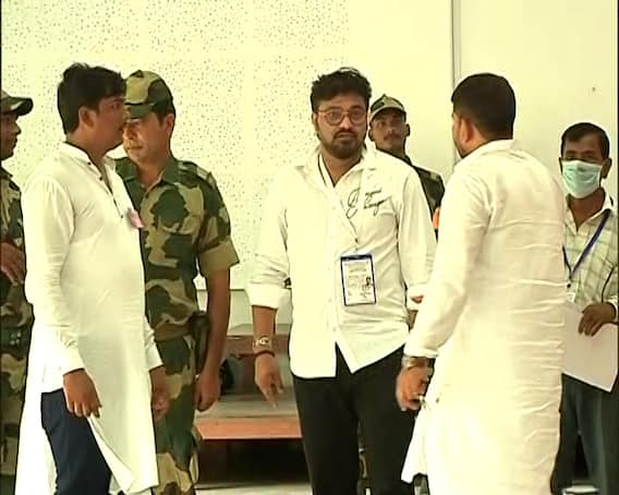 Ballygunge ByPoll: সাউথ পয়েন্ট স্কুলে বাবুলকে 'বাধা', রিপোর্ট তলব কমিশনের।Bangla News