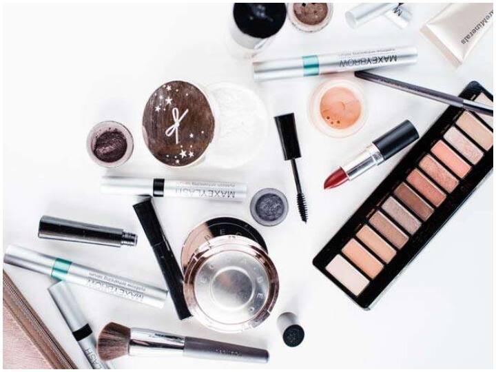 टूटे हुए मेकअप प्रोडक्ट को इन तरीकों से दोबारा जोड़े, मेकअप होगा नया जैसा Rebuild Broken Makeup Products With These Ways, Makeup Hacks टूटे हुए मेकअप प्रोडक्ट को इन तरीकों से दोबारा जोड़े, मेकअप होगा नया जैसा