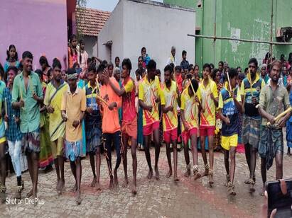 Pongal festival for Goddess to prevent measles  festival held in Madurai watch video | அம்மை நோயை தடுக்க மதுரையில் அம்மனுக்கு பொங்கல் வைத்து வழிபாடு
