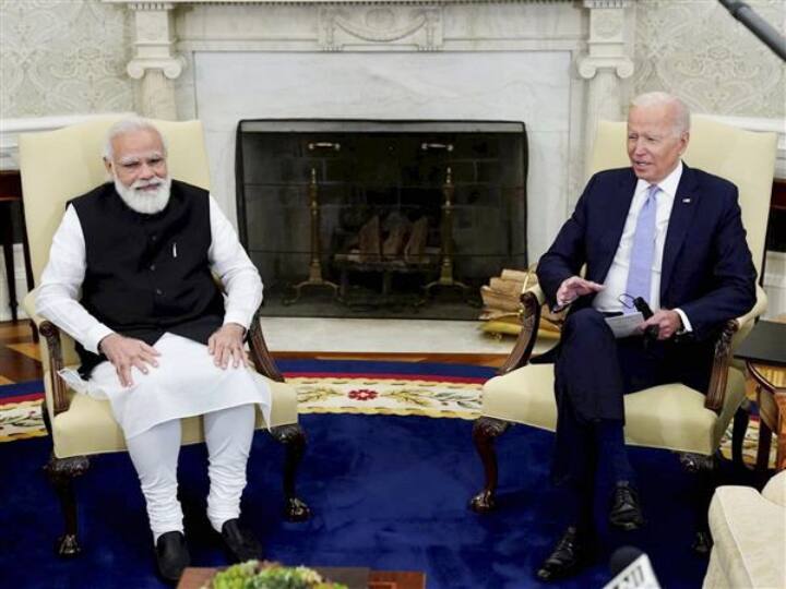 PM Modi us president Joe Biden discuss Bucha killings Russian crude oil during virtual dialogue PM Modi- Joe Biden Talks: बाइडेन से बातचीत में पीएम मोदी ने की बूचा नरसंहार की निंदा, जानें रूस-यूक्रेन जंग पर क्या कहा