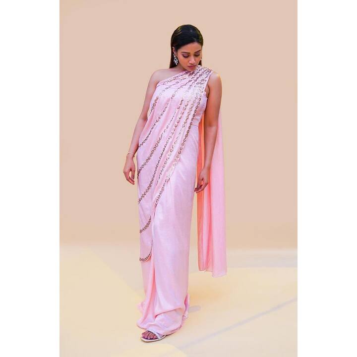 నివేదా పేతురాజ్ (Image credit: Nivethapethuraj/Instagram)