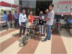 Bhilwara News: तपती गर्मी में साइकिल पर काम करने वाले डिलीवरी ब्वॉय के लिए ट्विटर पर चला अभियान, अब बाइक से करेंगे डिलीवरी