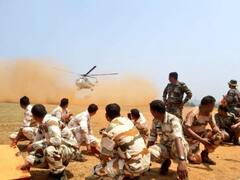 Deoghar Rescue Operation: रोप-वे हादसे में कैसे एयरलिफ़्ट करके बचाए गए लोग, देखें Photos